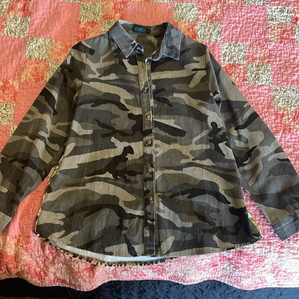 Fashion Express Camo/Sunflower/Animal print button down